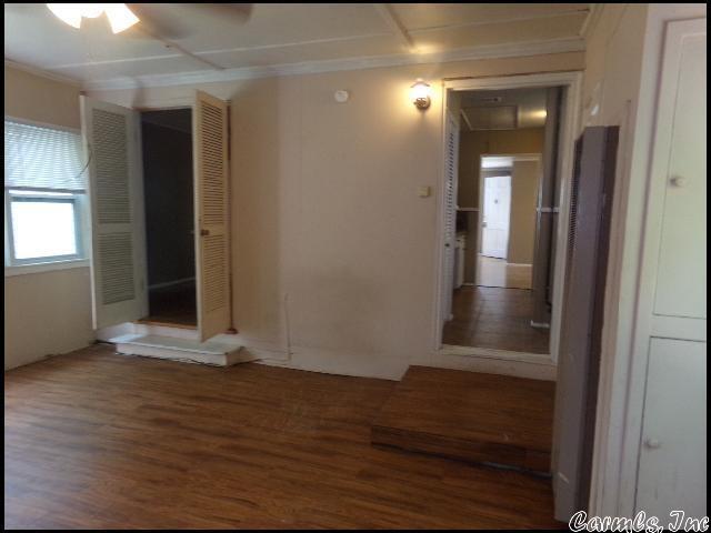 Building Photo - 6601 Kavanaugh Pl