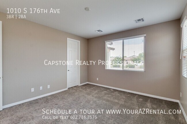 Building Photo - 1010 S 176th Ave