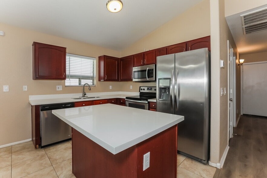 Building Photo - 28953 N Coal Ave