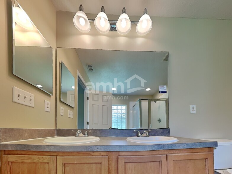 Building Photo - 12683 Pine Marsh Way
