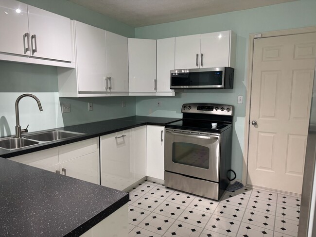 Building Photo - 4113 Mimosa View Dr