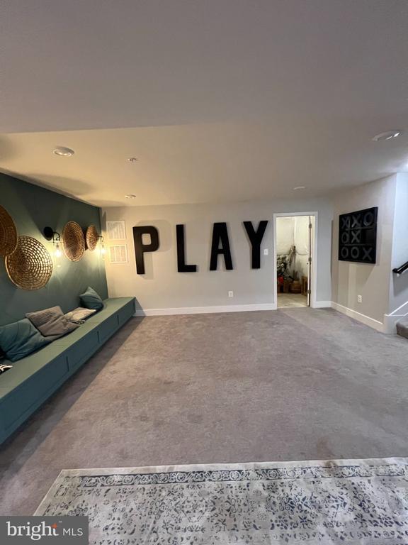 Building Photo - 4563 Shakespeare Cir