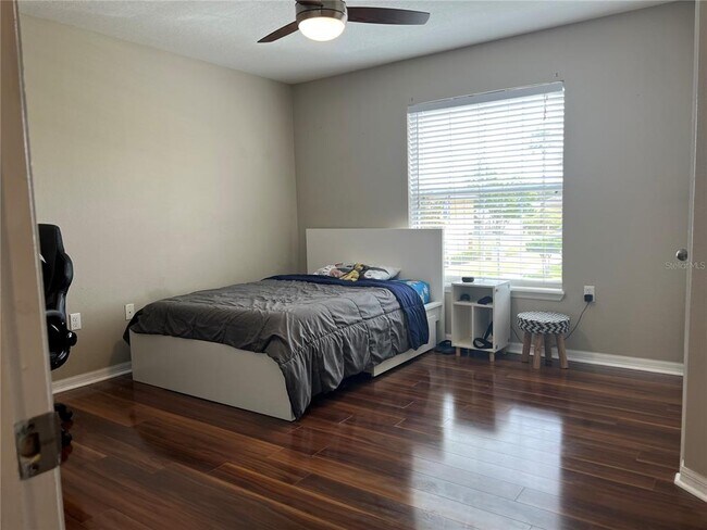 Building Photo - 2020 Greenwood Valley Dr