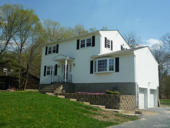 Primary Photo - 156 Barnes Rd