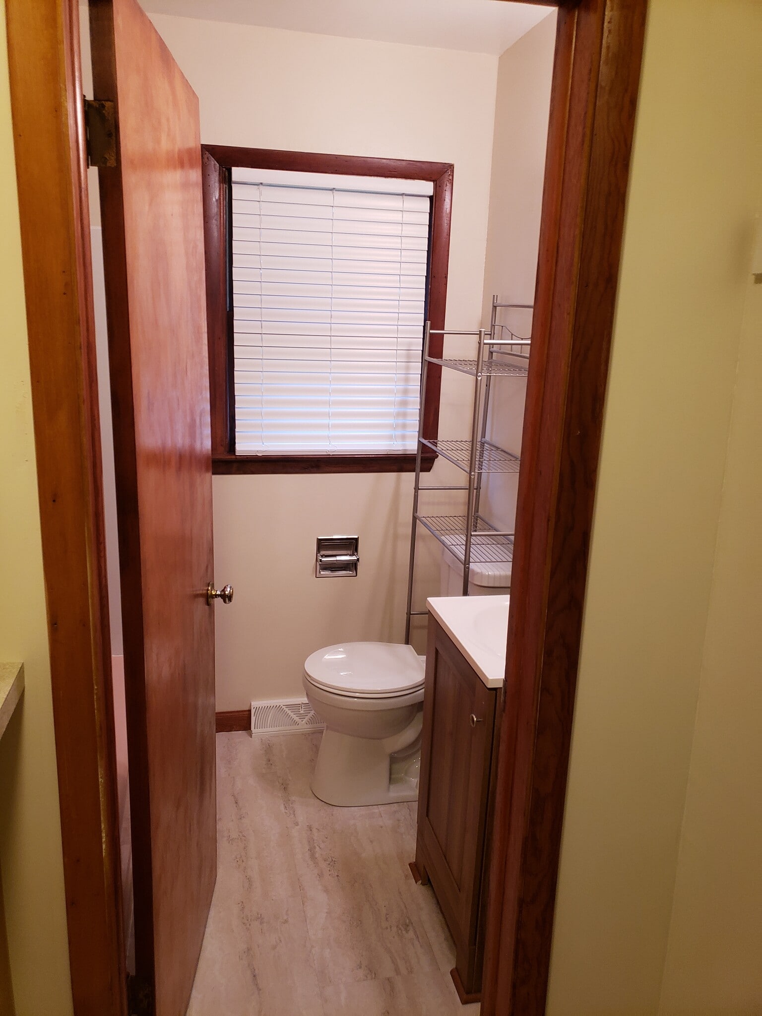 Bathroom - 1221 Derbydale Rd