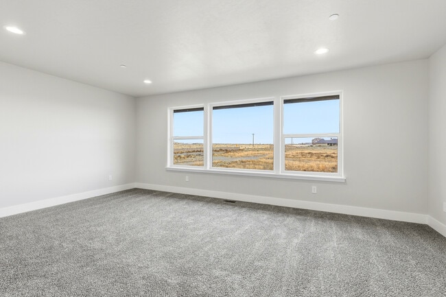 Building Photo - 4609 Rd 114
