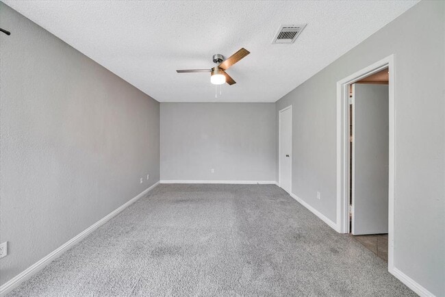 Building Photo - 16906 Pocono Dr
