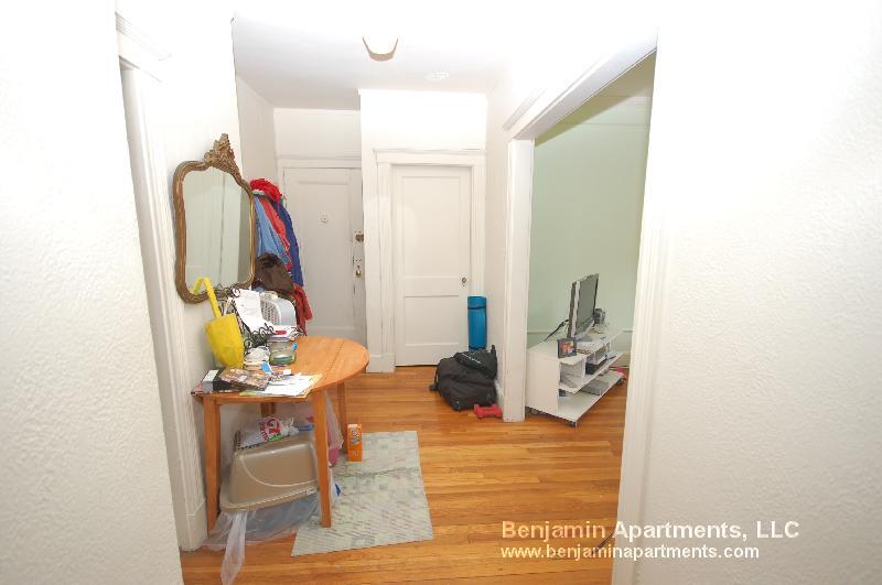 Building Photo - 8 Vinal St