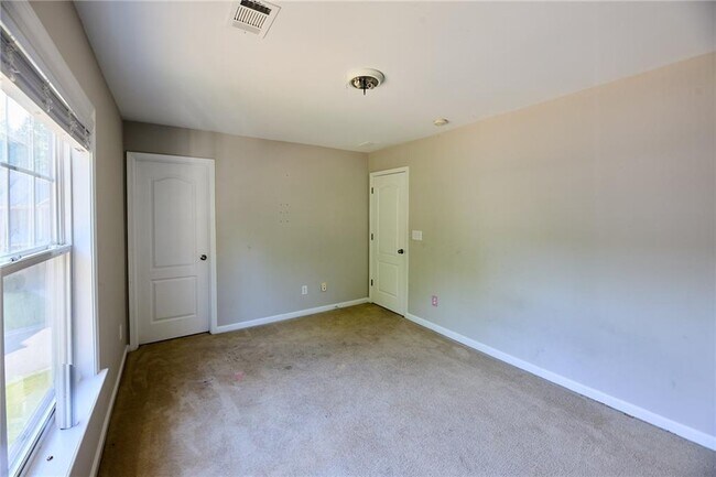 Building Photo - 5930 Falls Landing Dr