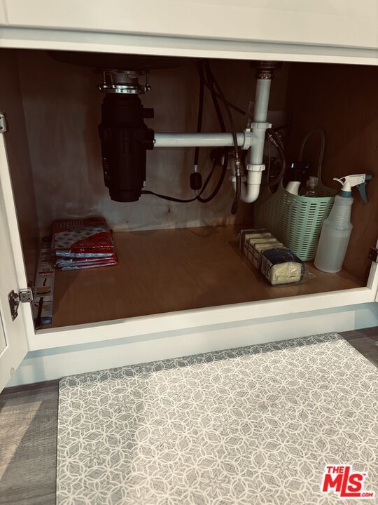 Building Photo - 1377 Sultana