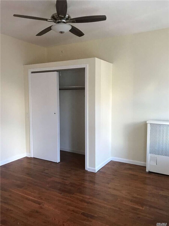 Primary Photo - 276 Bleecker St
