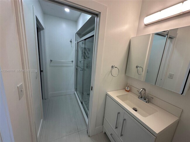 Building Photo - 21562 SW 87th Pl