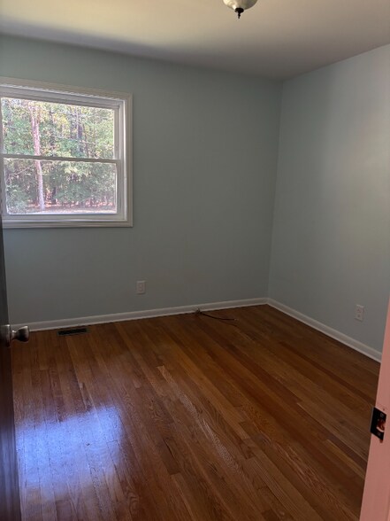 Building Photo - 1205 Crabtree Blvd