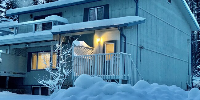 Primary Photo - Rambling apartment B