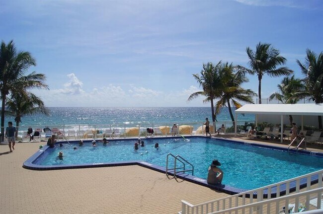 Building Photo - 4010 Galt Ocean Dr