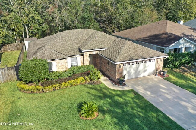 Building Photo - 657 MacKenzie Cir