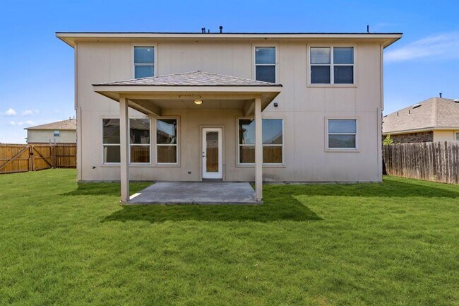 Building Photo - 101 Redwood Dr
