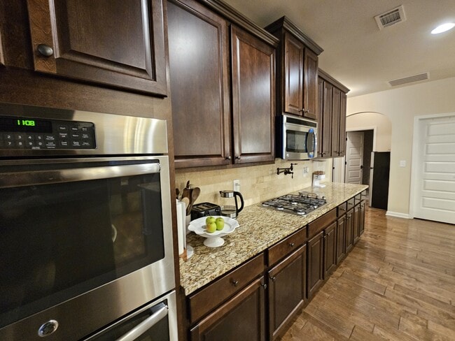 Building Photo - 202 Ermon Ct