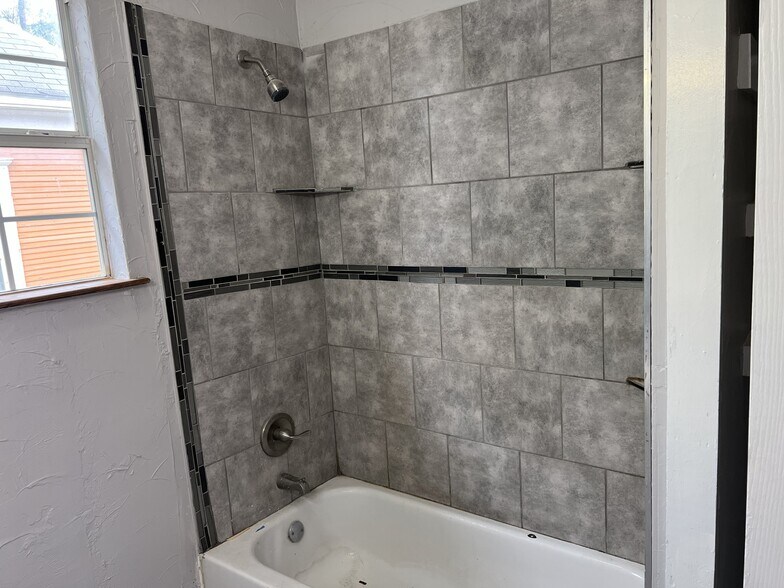 Building Photo - 1820 NW 7th St