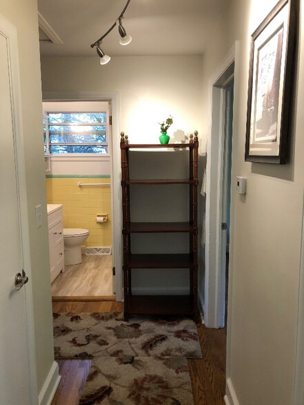 Building Photo - 18 Forestdale Dr