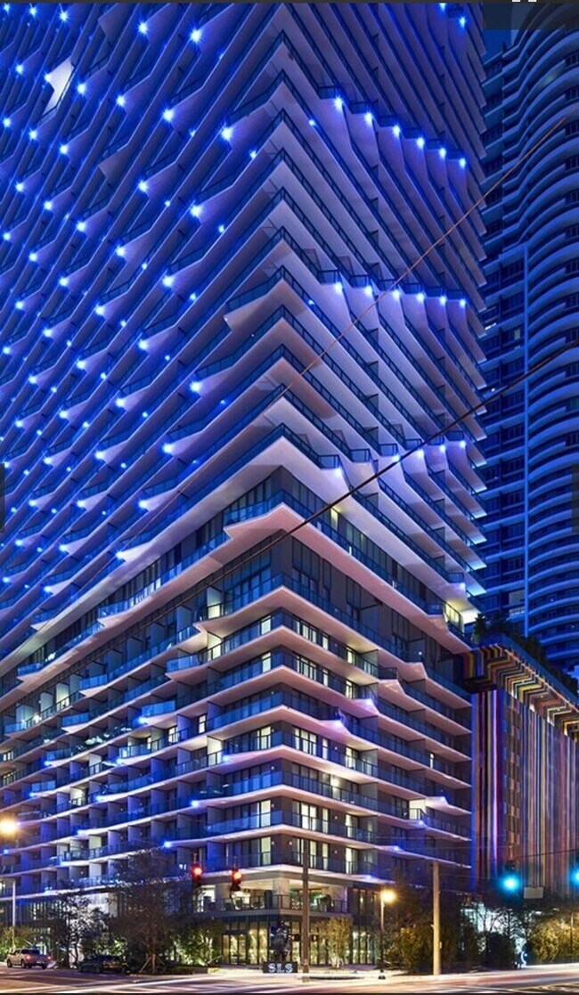 Building Photo - 1300 S Miami Ave