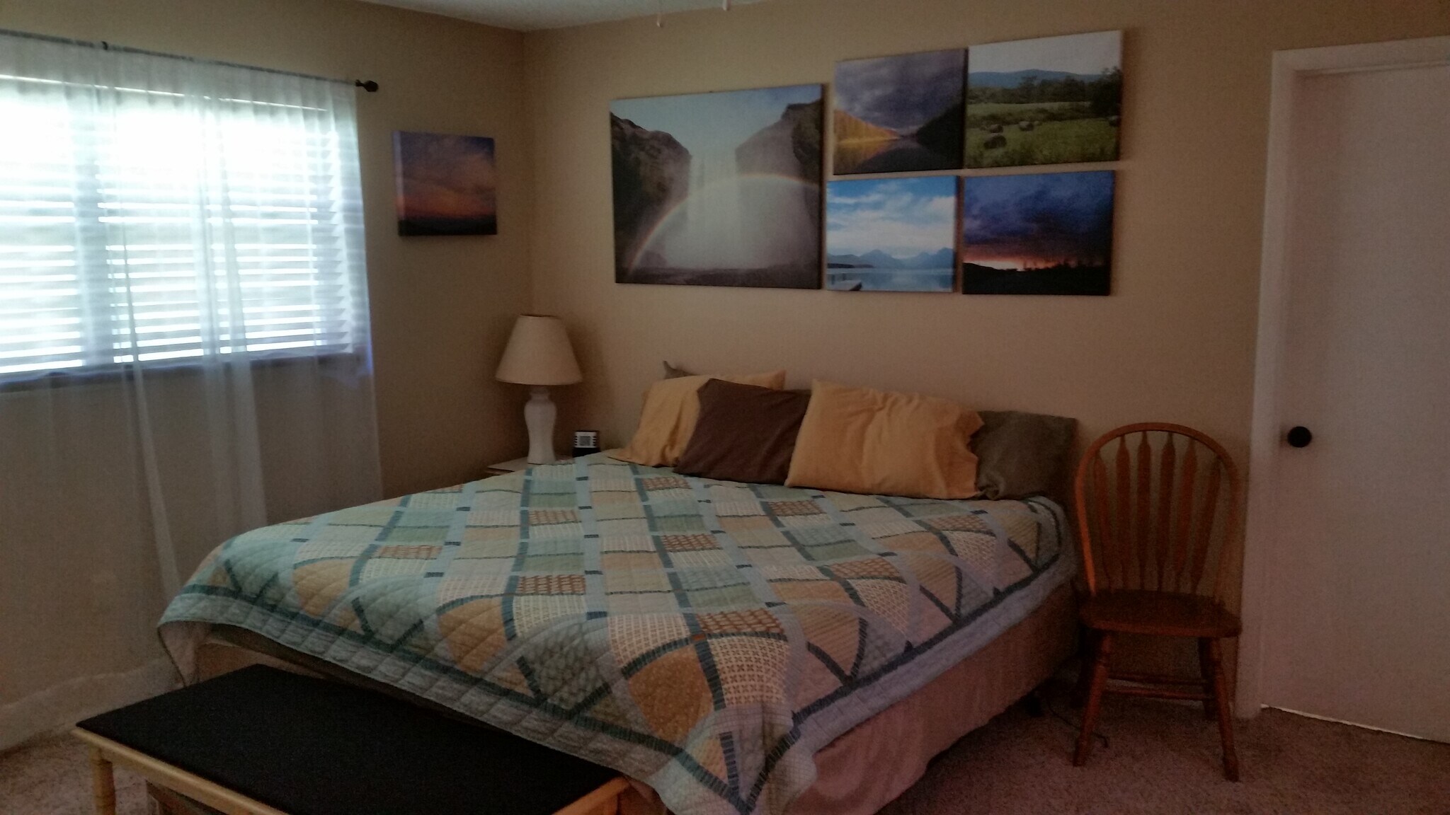 large primary with walk in closet - 3135 Shady Dell Ln