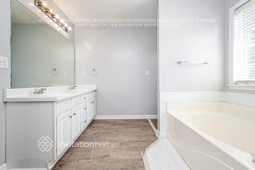 Building Photo - 4302 Glen Heights Way