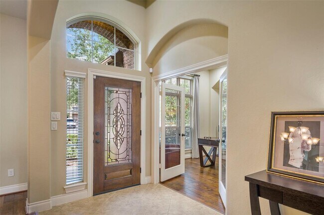 Building Photo - 27930 Colonial Point Dr