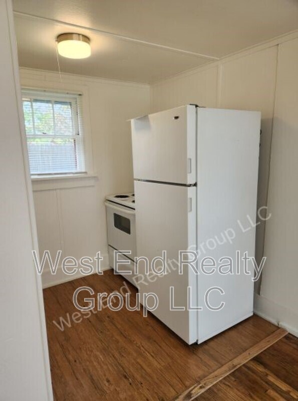 Building Photo - 765 N Colorado Ave