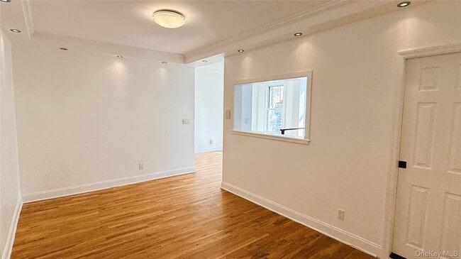 Building Photo - 50-21 Celtic Ave