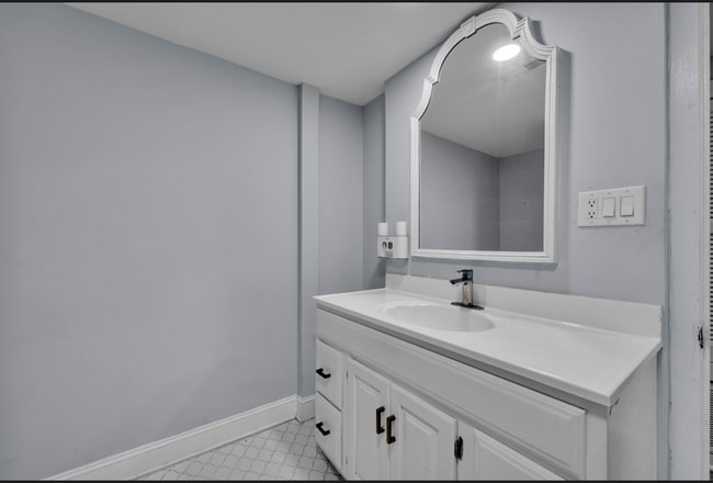 Building Photo - 3244 Warringwood Dr