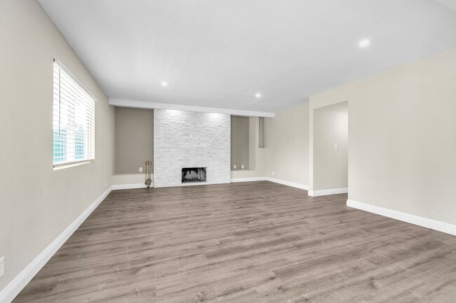 Building Photo - 6845 Coley Ave