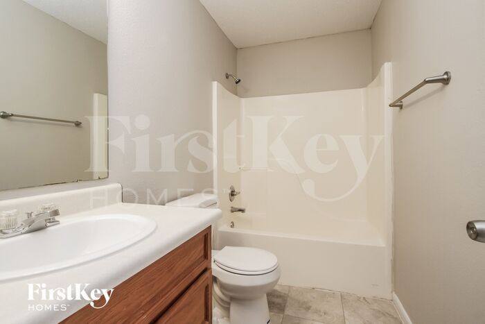 Building Photo - 3265 Blue Ash Ln