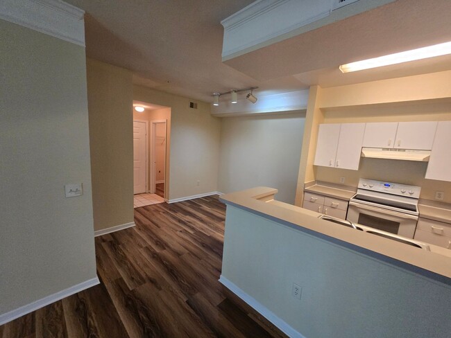 Building Photo - 3 Bedroom Condo For Rent in Tampa Palms!