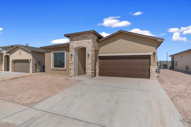 Primary Photo - 13653 Baja Vista Ct