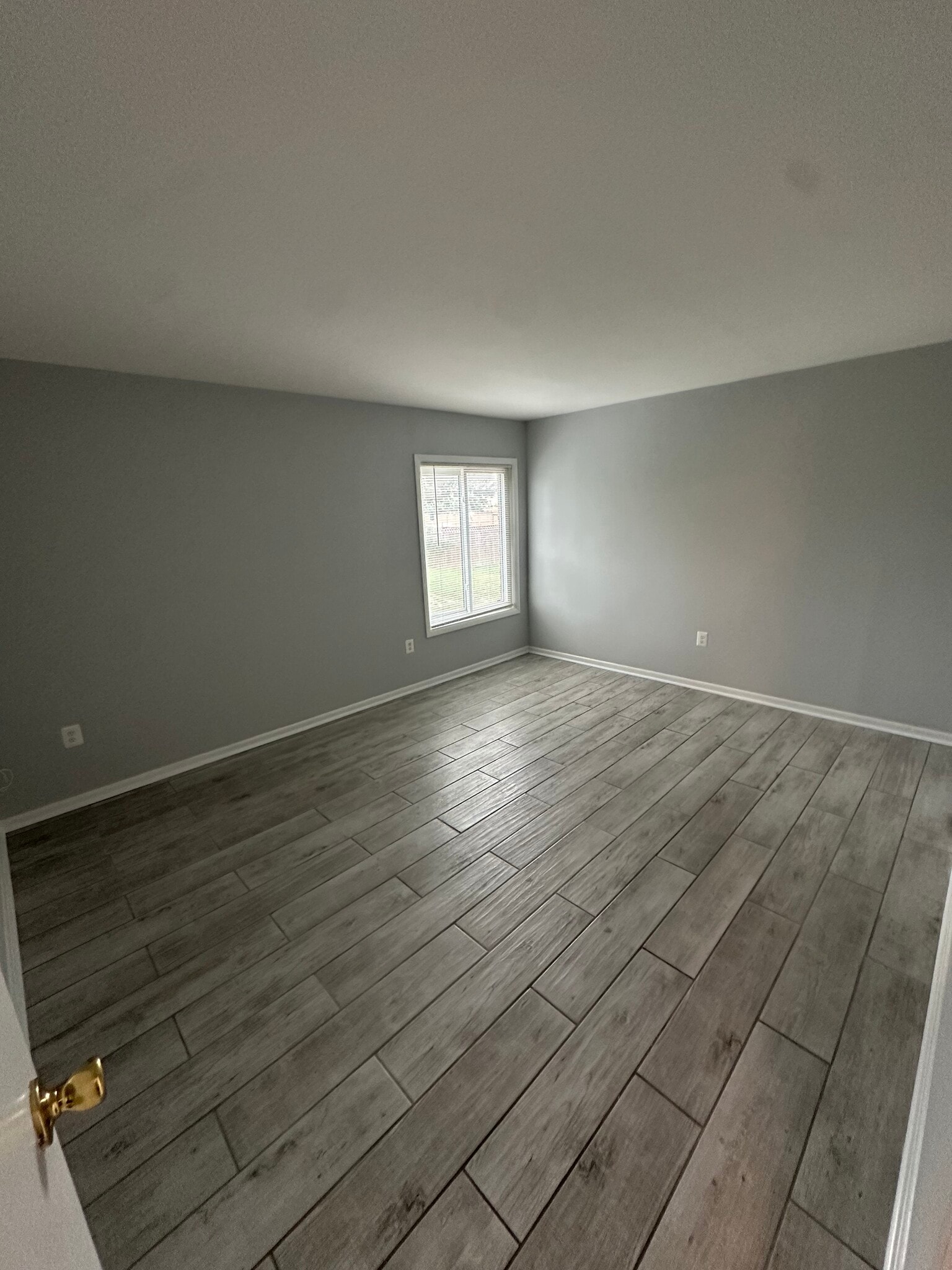 Building Photo - 6998 Hanover Pky