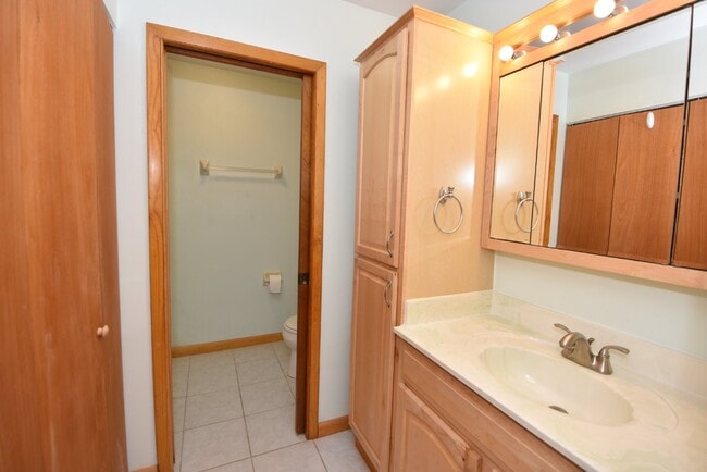 Building Photo - Lovely, 2 bedroom townhome in the Villages...