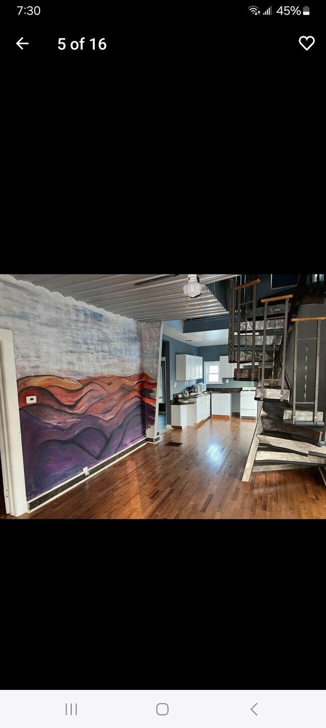 Building Photo - 116 N Kinney Ave