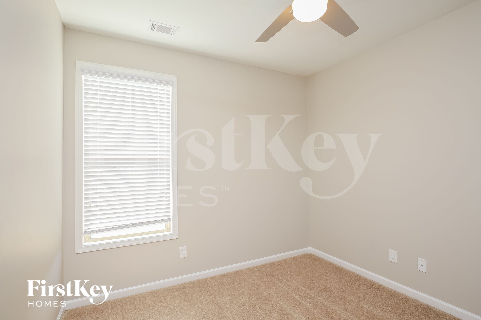 Building Photo - 122 Candler Park Dr