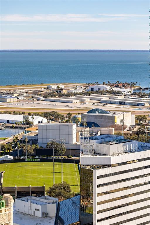 Building Photo - 275 1st Ave S