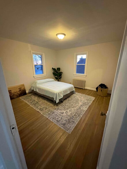 Building Photo - 42 Fordham St