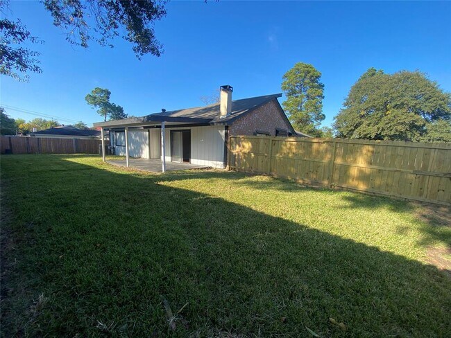 Building Photo - 14814 Croxton Dr