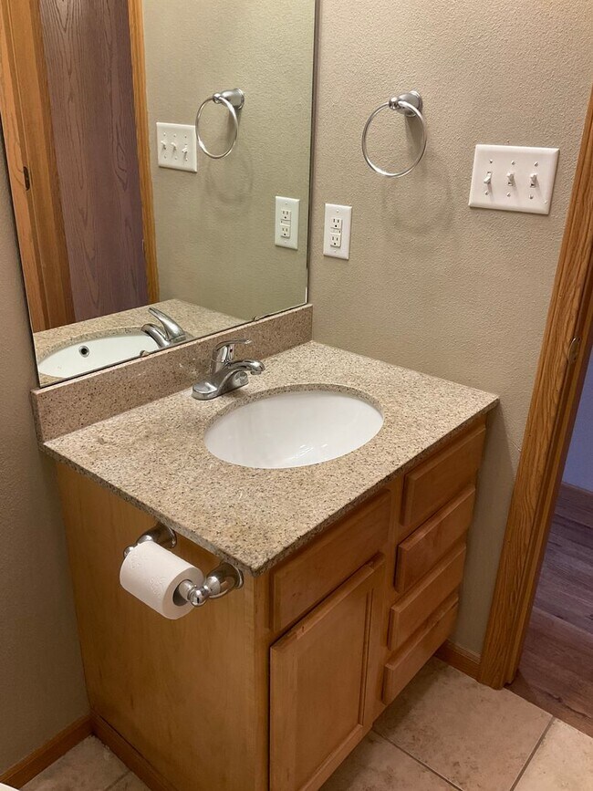 Building Photo - 119 Northtowne St