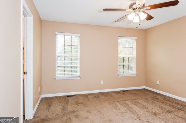 Building Photo - 32 Cathedral Heights