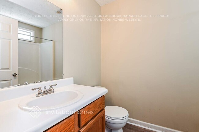 Building Photo - 1725 Stoneoak Cir