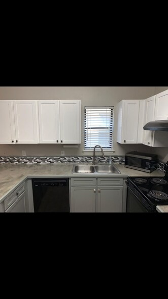 Building Photo - 5131 Butter Creek Ln