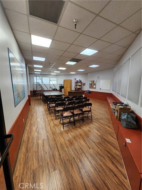 Building Photo - 1295 S Cawston Ave