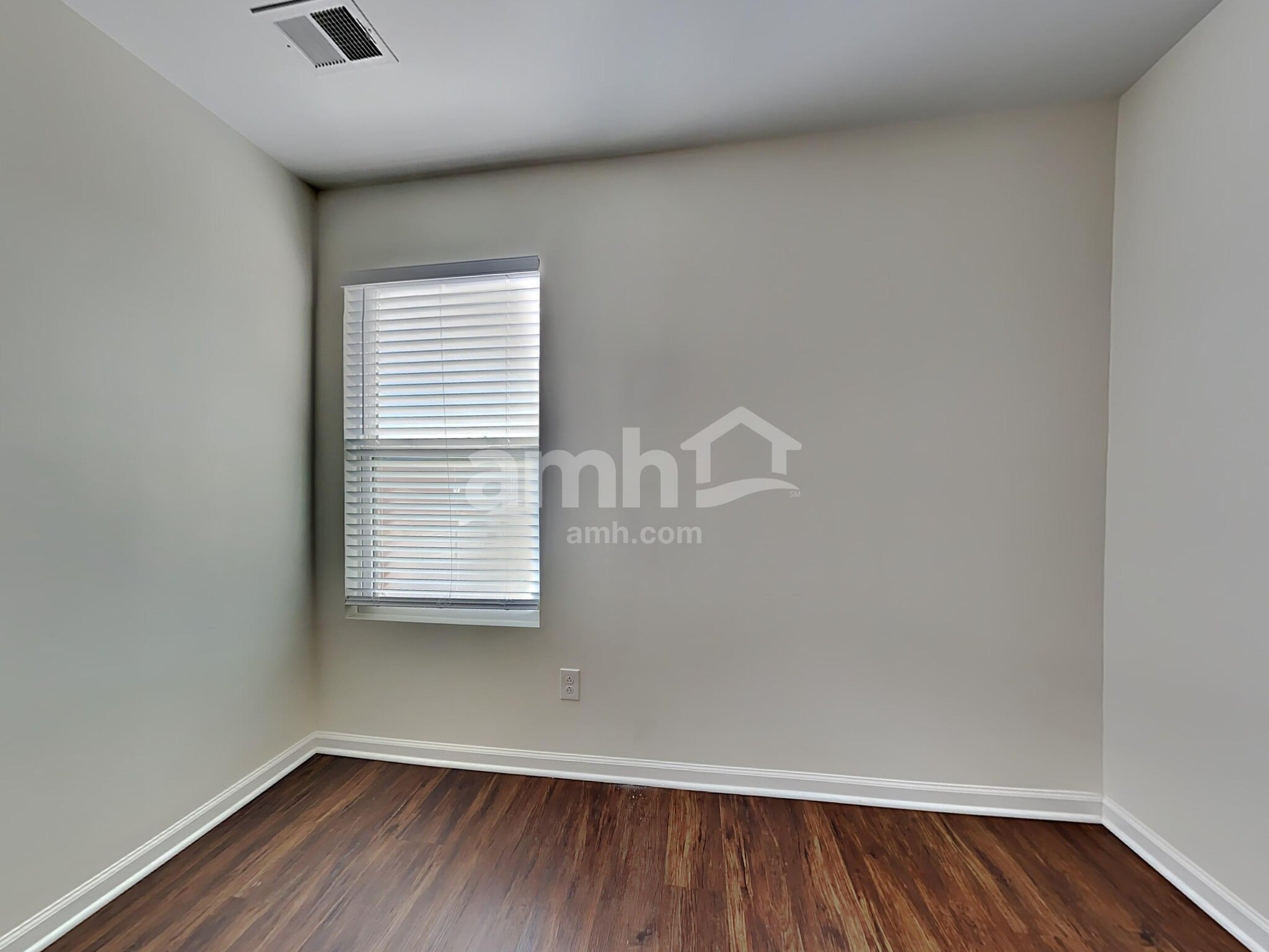 Building Photo - 405 Ridgedale Rd