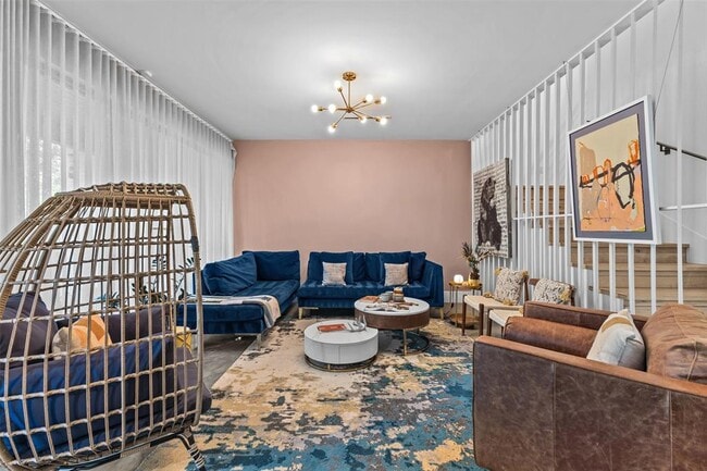 Building Photo - 5704 Driftwood Dr