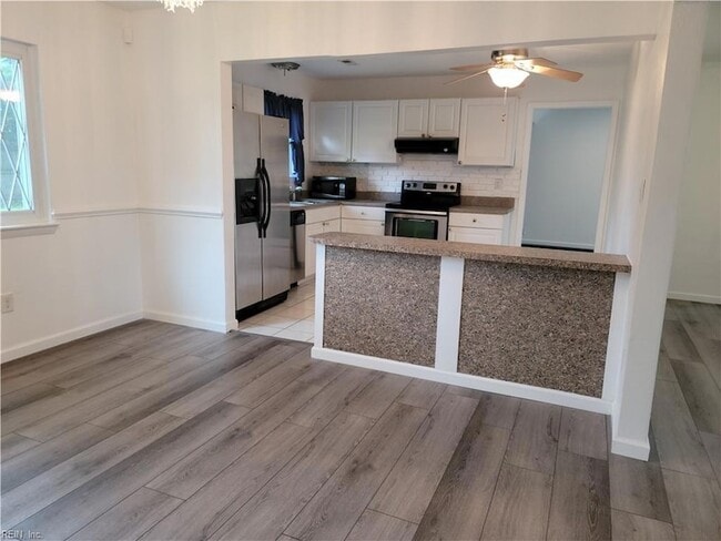 Building Photo - 932 Gossman Dr